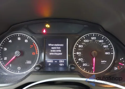 2010 Audi Q5 3.2 Premium z USA, uszkodzony, nr VIN WA1LKAFP4AA107186